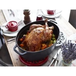 Staub Gietijzeren Braadpan 37 Cm / 8 L, Ovaal, Zwart -Keuken Kortingswinkel 000017086