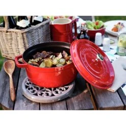 Staub Gietijzeren Braadpan 26 Cm / 5,25 L, Rond, Kersenrood -Keuken Kortingswinkel 000017190
