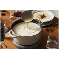Staub Gietijzeren Braadpan 28 Cm / 6,75 L, Rond, White Truffle -Keuken Kortingswinkel 000019589