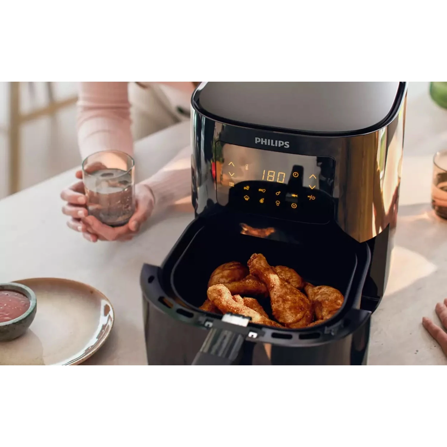Philips Essential Airfryer HD9252/70 10 Philips Essential Airfryer HD9252/70 - Afbeelding 8