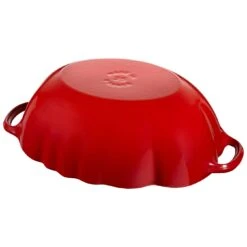 Staub Gietijzeren Braadpan 25 Cm / 3 L, Tomaat, Kersenrood -Keuken Kortingswinkel 40511 774 0 3