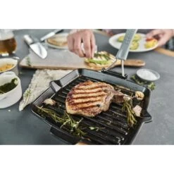 Staub Grillpan Met Schenktuit 24 X 24 Cm, Zwart -Keuken Kortingswinkel 424418857