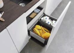 Blanco Select - Inbouw Afvalemmer, Met Scheidingswand, Inhoud 49 L 526208 -Keuken Kortingswinkel 859b567be05e2c2d7cb3c3a3