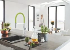 Grohe Essence - Keukenslang Uitloop, Groen 30321GE0 -Keuken Kortingswinkel 907f1f710e73a60d76bbd735